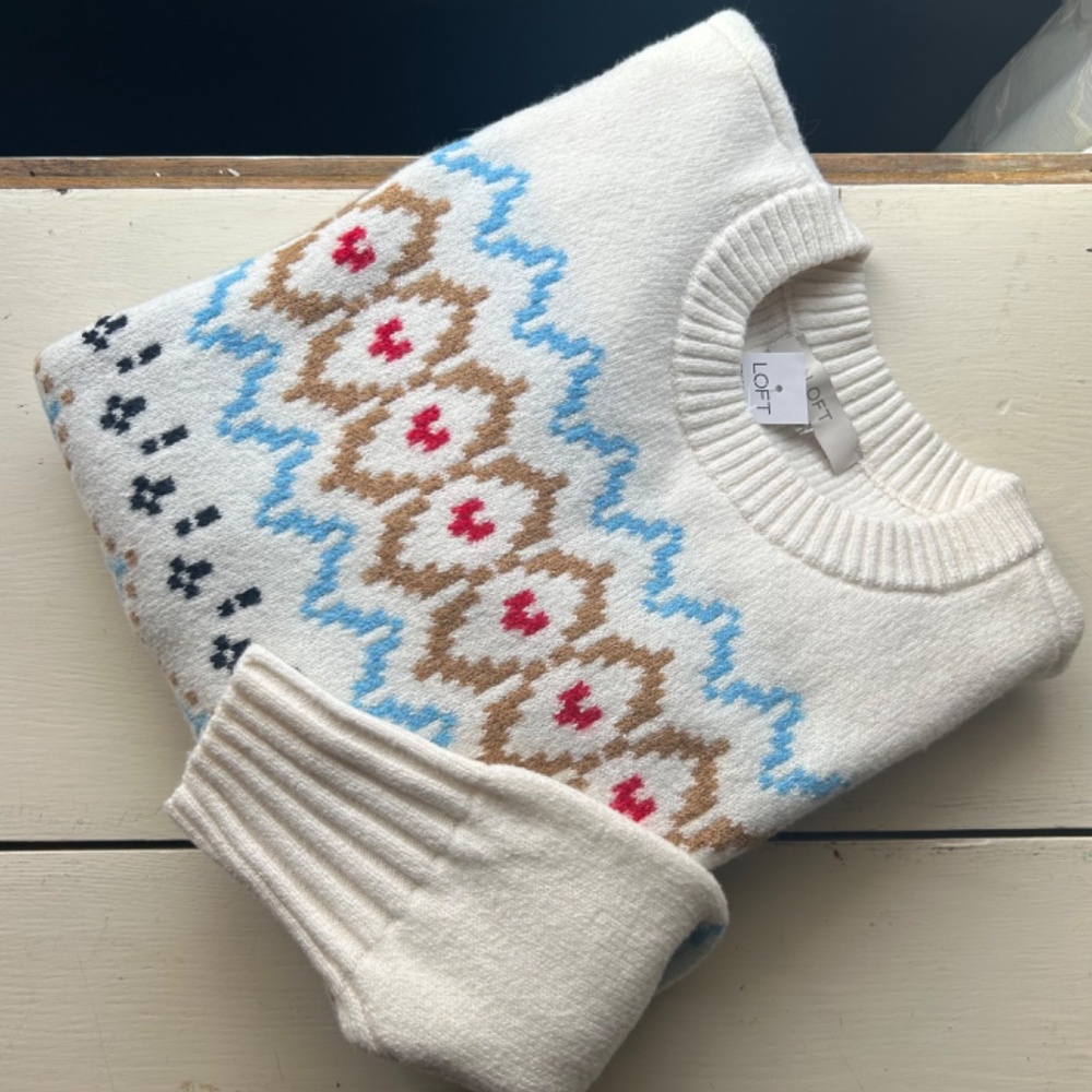 NWT LOFT Women’s XL Fair Isle Sweater Winter White Multi Color Heart Design Cozy